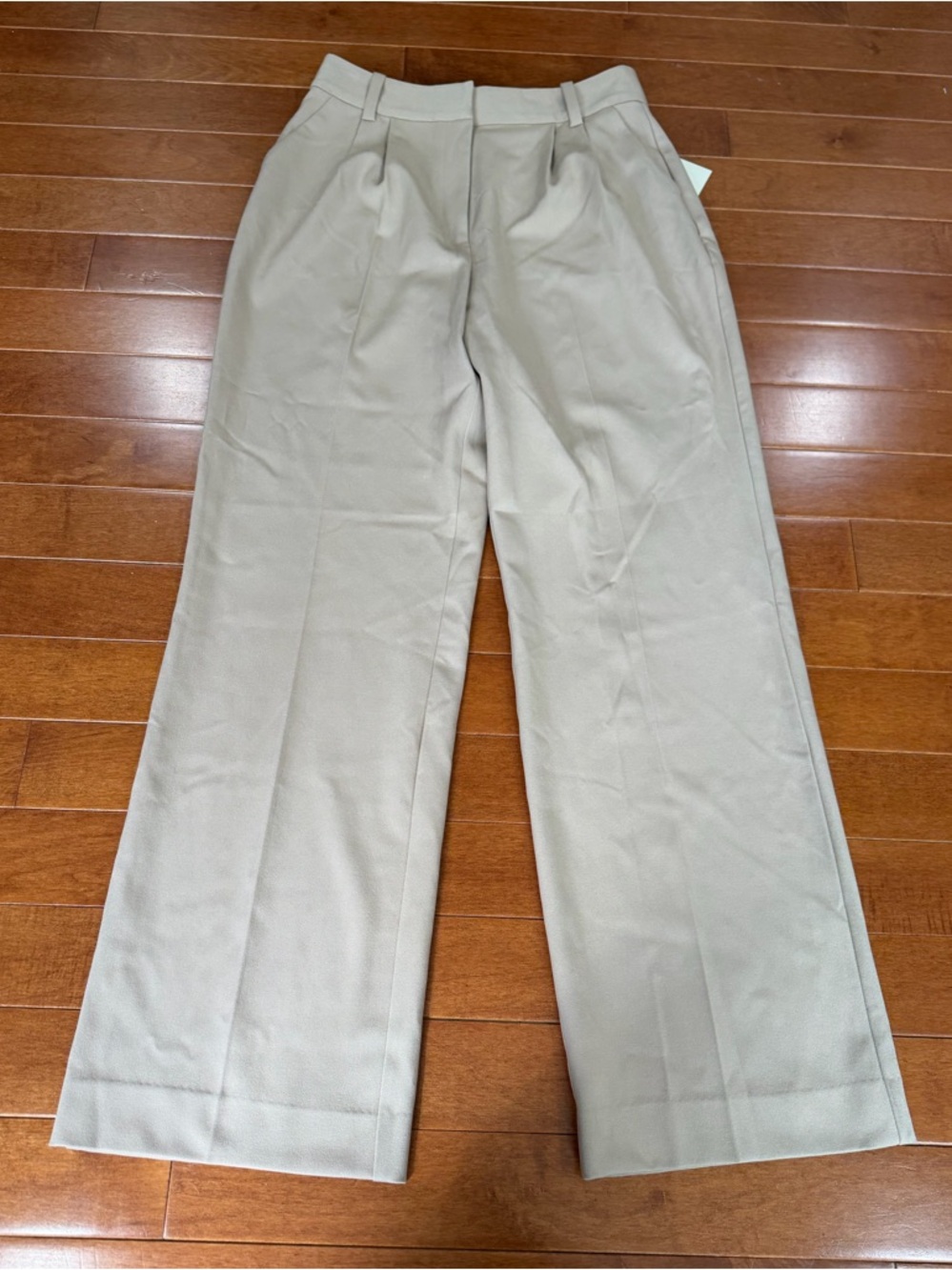 NWT Favorite Daughter Beige Pleated Wide Leg The Favorite Pants Sz. 12 - Picture 2 of 6